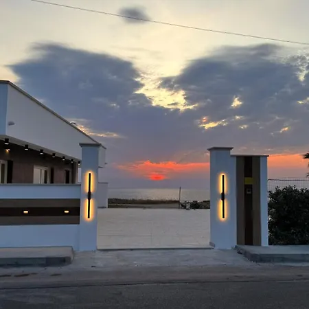 Villa Costa Del Mar *